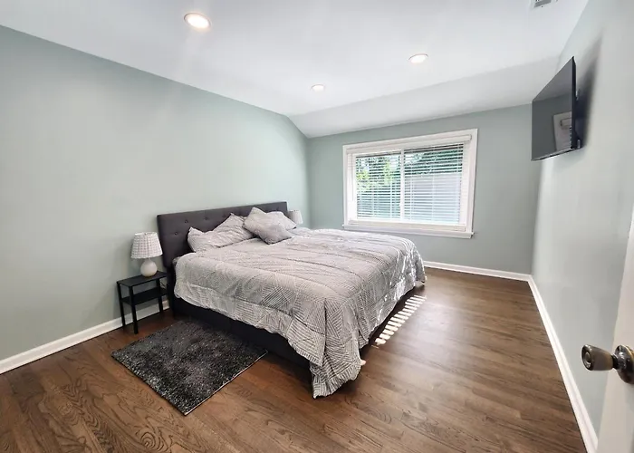 Luxury Getaway Willowbrook